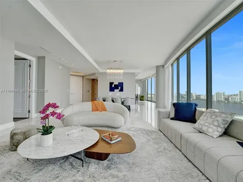17901 Collins Sunny Isles Beach FL 33160
