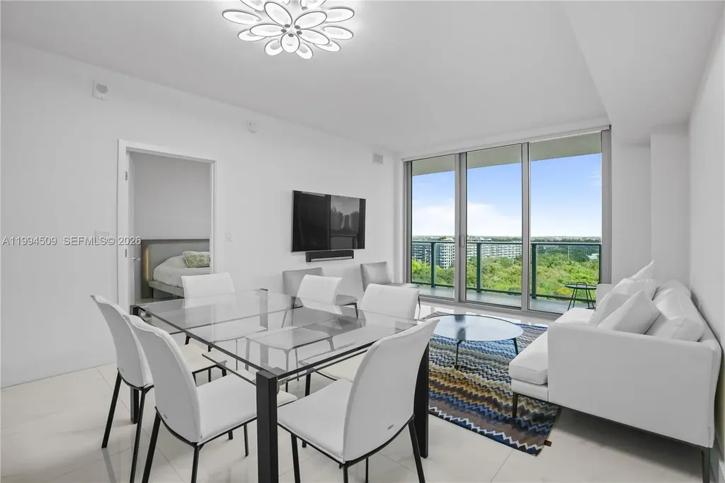 16385 NE Biscayne Boulevard North Miami Beach FL 33160