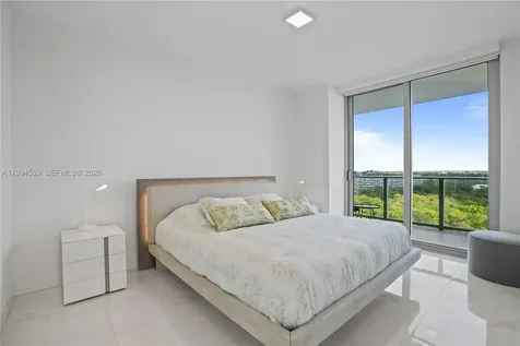 16385 NE Biscayne Boulevard North Miami Beach FL 33160