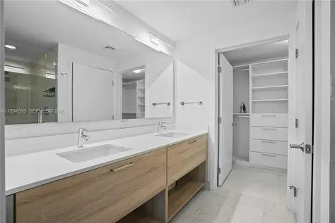 16385 NE Biscayne Boulevard North Miami Beach FL 33160