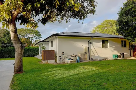 10804 NW 2nd Avenue Miami Shores FL 33168