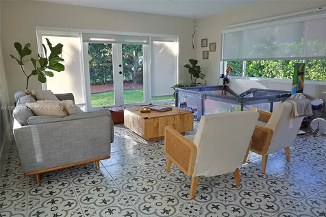 10804 NW 2nd Avenue Miami Shores FL 33168