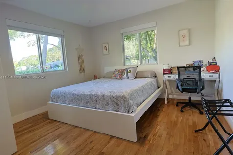 10804 NW 2nd Avenue Miami Shores FL 33168