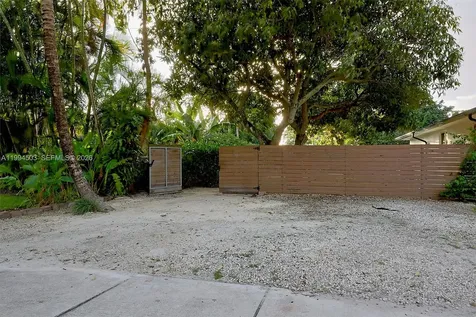10804 NW 2nd Avenue Miami Shores FL 33168