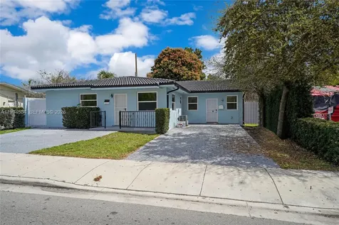 1239 SW 22nd Avenue Miami FL 33135
