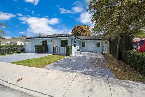 1239 SW 22nd Avenue Miami FL 33135