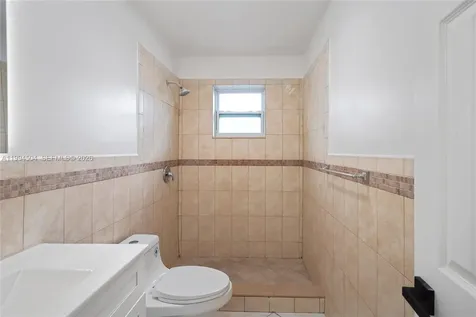 1239 SW 22nd Avenue Miami FL 33135