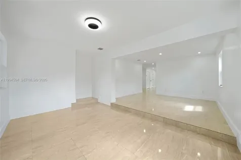 1239 SW 22nd Avenue Miami FL 33135