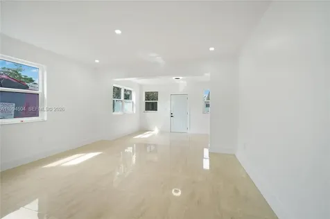 1239 SW 22nd Avenue Miami FL 33135