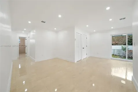 1239 SW 22nd Avenue Miami FL 33135