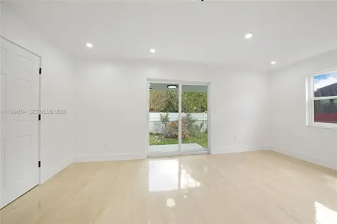 1239 SW 22nd Avenue Miami FL 33135