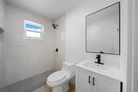 1239 SW 22nd Avenue Miami FL 33135