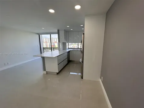 17021 N Bay Road Sunny Isles Beach FL 33160