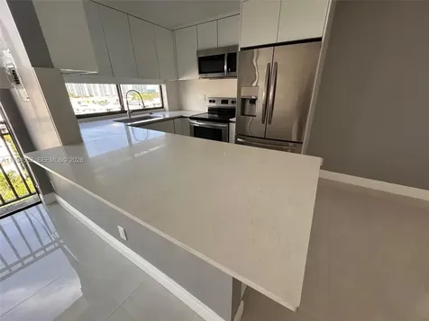 17021 N Bay Road Sunny Isles Beach FL 33160