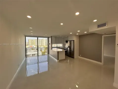 17021 N Bay Road Sunny Isles Beach FL 33160