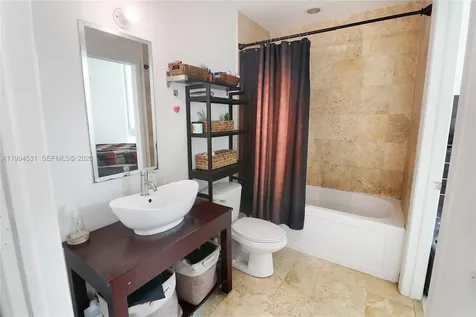 350 S Miami Avenue Miami FL 33130