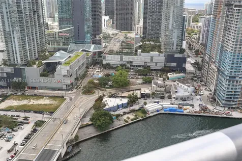 350 S Miami Avenue Miami FL 33130