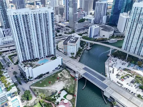 350 S Miami Avenue Miami FL 33130