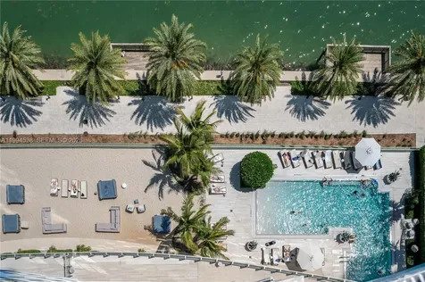 Miami FL 33137