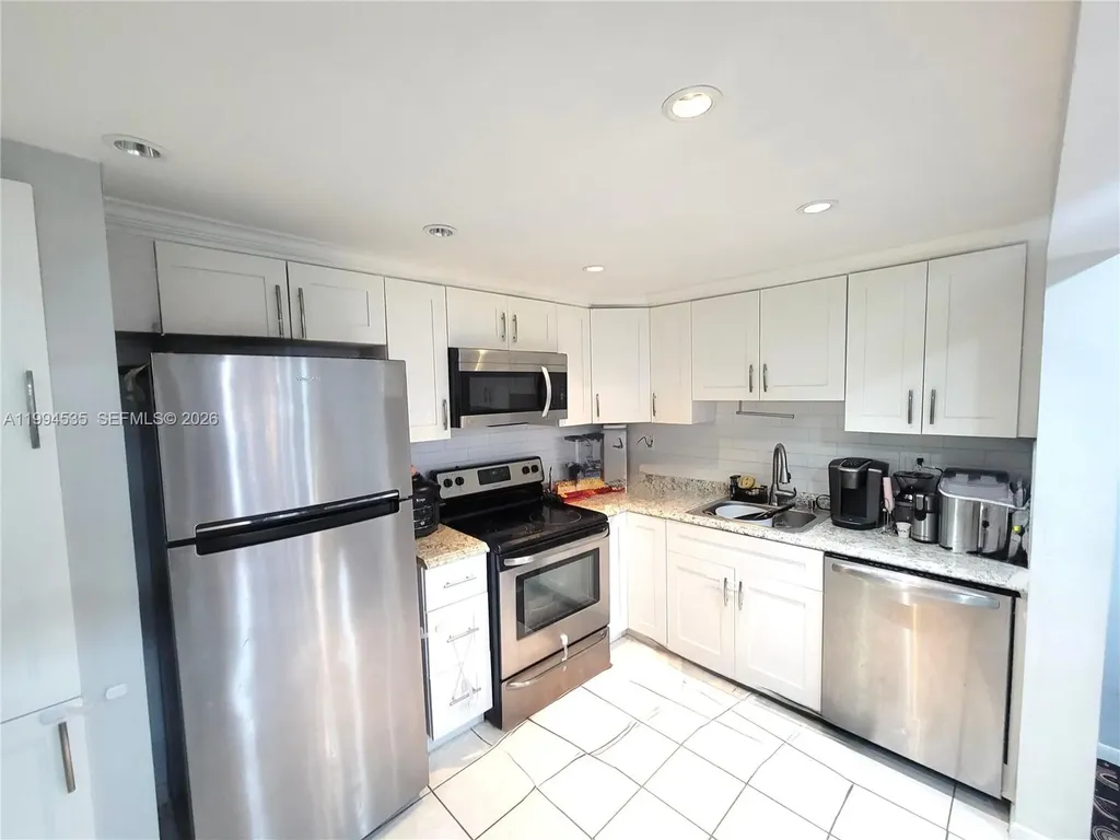 4270 NW 89th Avenue Coral Springs FL 33065