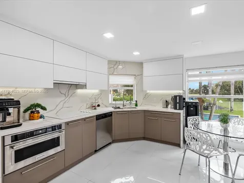 1607 SW 157th Avenue Pembroke Pines FL 33027