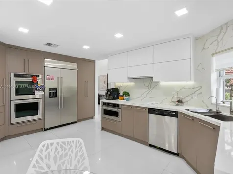 1607 SW 157th Avenue Pembroke Pines FL 33027
