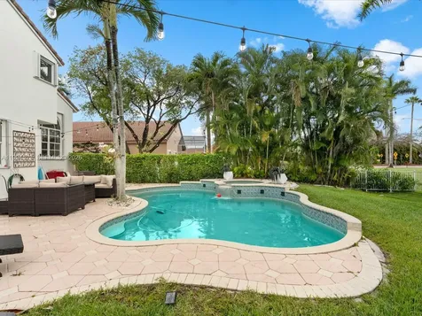 1607 SW 157th Avenue Pembroke Pines FL 33027