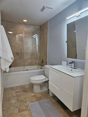 350 S Miami Avenue Miami FL 33130