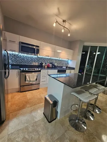 350 S Miami Avenue Miami FL 33130