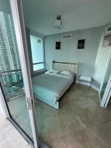 350 S Miami Avenue Miami FL 33130