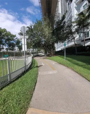 350 S Miami Avenue Miami FL 33130