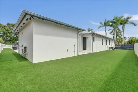 2600 SW 128th Court Miami FL 33175