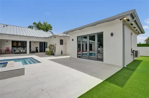 2600 SW 128th Court Miami FL 33175