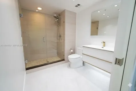 325 S Biscayne Boulevard Miami FL 33131