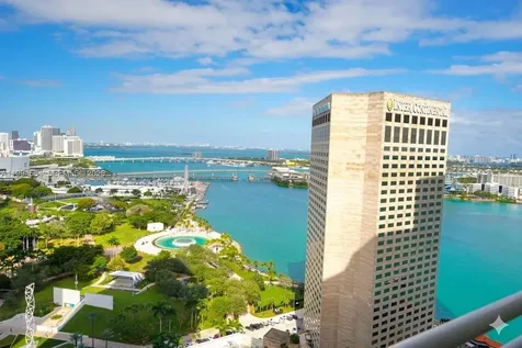 325 S Biscayne Boulevard Miami FL 33131