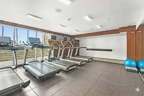 325 S Biscayne Boulevard Miami FL 33131