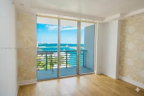 325 S Biscayne Boulevard Miami FL 33131