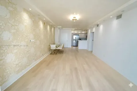 325 S Biscayne Boulevard Miami FL 33131