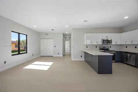 601 NW 3rd Avenue Hallandale Beach FL 33009