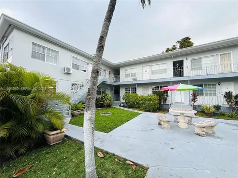 555 SW 16th Avenue Miami FL 33135