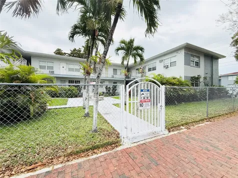555 SW 16th Avenue Miami FL 33135