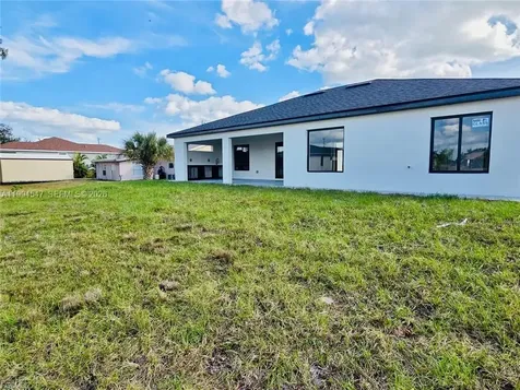 4028 26th Street SW Lehigh Acres FL 33976