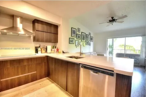 4440 NW 107th Avenue Doral FL 33178