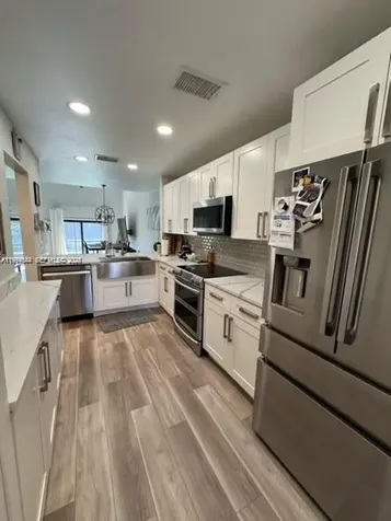 4183 SW 87th Terrace Davie FL 33328
