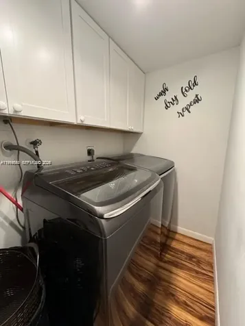 4183 SW 87th Terrace Davie FL 33328