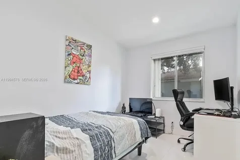 518 Woodgate Circle Sunrise FL 33326