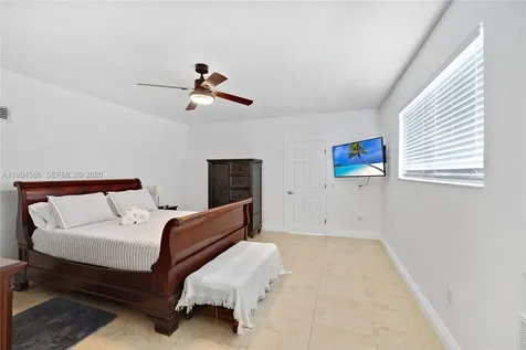 2834 SW 33rd Avenue Miami FL 33133