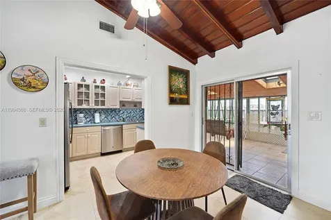 2834 SW 33rd Avenue Miami FL 33133