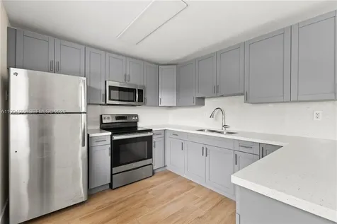 6121 SW 40th Court Miramar FL 33023
