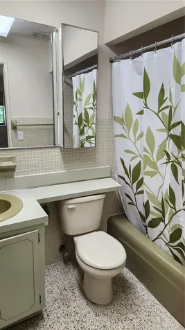 6241 NW 110th Street Hialeah FL 33012